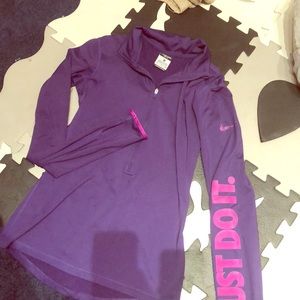 NIKE dri-fit pullover